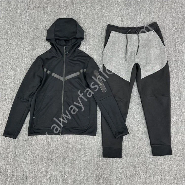Nike Tracksuit Men